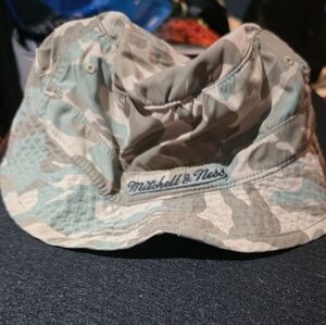Mitchell & Ness Camo Bucket Hat - Green Cream & Taupe One Size Fits Most. CLEAN.